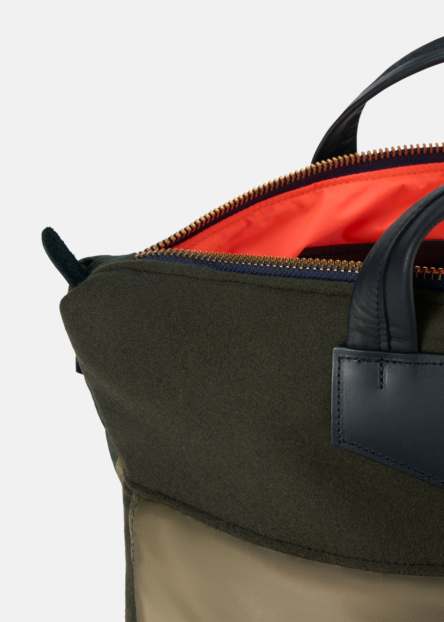 Unisex Gloverall x Minnessak Cross Body Bag Khaki - Image 9